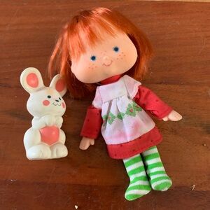 Vintage Strawberry 🍓 shortcake doll & Pet Hopscotch Flat Hands